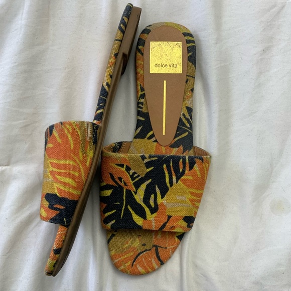 Slip on sandals ✨ - Picture 4 of 6